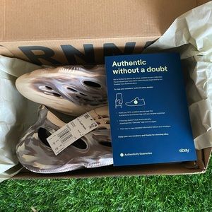 Adidas Yeezy Foam Runner